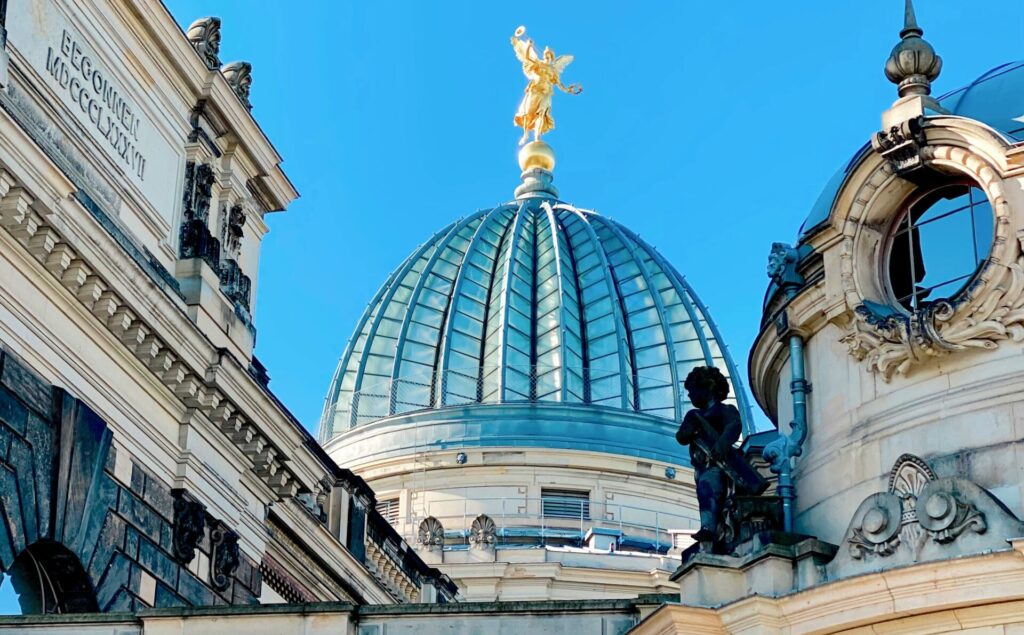 NeoArtBase ist eine Plattform für Kunst- und Kulturbegeisterte